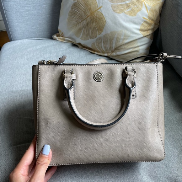 Tory Burch Robinson Gray Saffiano Leather Tote - Picture 2 of 8